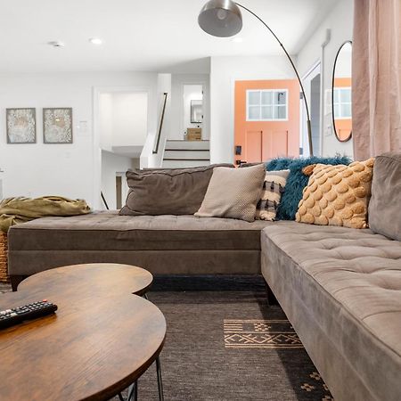 Outdoor Projector, Arcade, Fire Pit, 2 Car Garage, 2 Living Rooms Снеллвилл Экстерьер фото